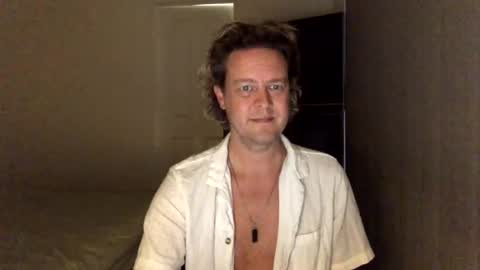 gcsurfer81 online show from December 30, 8:21 am