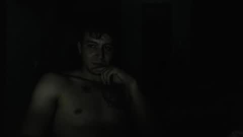 Snapshot of geckohot25 chatting on October 19, 10:35 pm DANI 3 online show from October 19, 10:35 pm