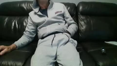 geeezer64 online show from November 1, 3:43 am