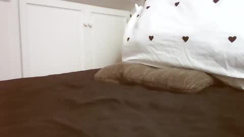 gentle_julian online show from March 18, 10:07 am