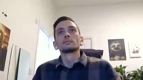 georgek0011 online show from June 13, 9:34 pm