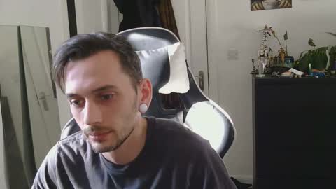 georgek0011 online show from April 6, 5:03 pm