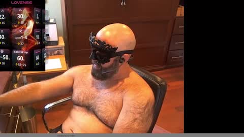 Snapshot of geronimo_431 chatting on October 10, 3:28 pm Daddy Jokes online show from October 10, 3:28 pm