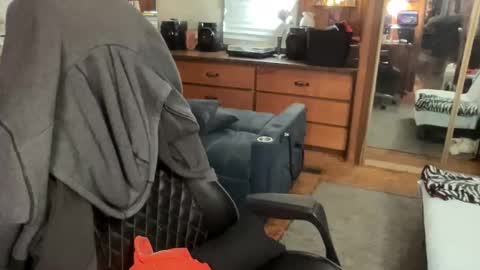 ghostboygbc online show from October 19, 6:28 am