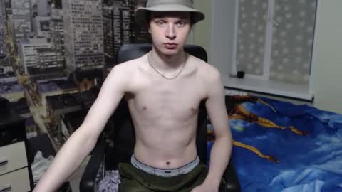 Snapshot of ghostfacefriends chatting on March 10, 6:12 pm Fedya online show from March 10, 6:12 pm