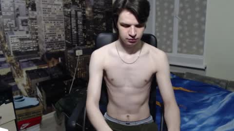 Snapshot of ghostfacefriends chatting on October 4, 10:47 pm Fedya online show from October 4, 10:47 pm