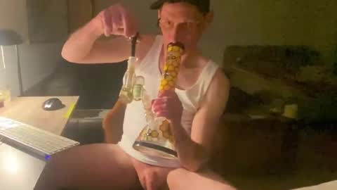 Snapshot of gilbertlachsmann chatting on February 5, 12:20 am Sebastian online show from February 5, 12:20 am