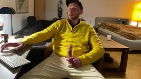 Snapshot of gilbertlachsmann chatting on January 19, 8:07 am Sebastian online show from January 19, 8:07 am