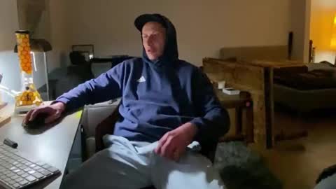 Snapshot of gilbertlachsmann chatting on February 16, 4:09 am Sebastian online show from February 16, 4:09 am