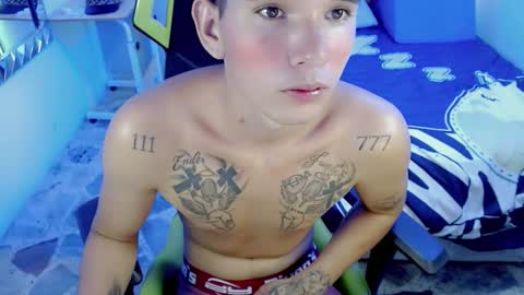 Snapshot of gio_badboy chatting on October 22, 1:37 pm GIO online show from October 22, 1:37 pm