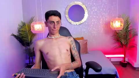 Gio Carangi online show from April 18, 4:36 am