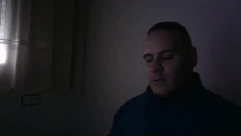 Snapshot of gioshadow chatting on February 8, 10:18 am gioshadow online show from February 8, 10:18 am