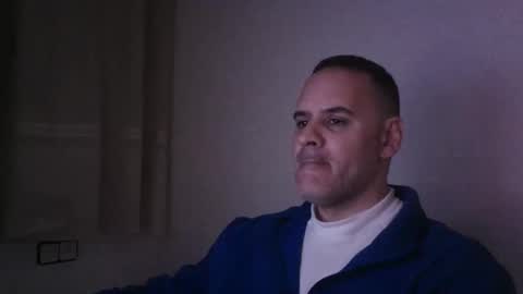 Snapshot of gioshadow chatting on January 22, 7:03 pm gioshadow online show from January 22, 7:03 pm