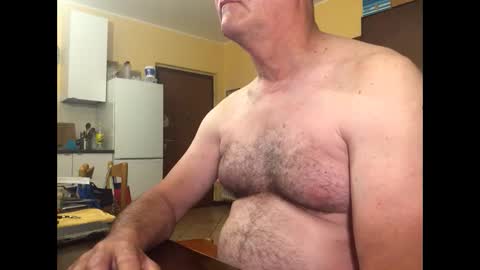 giovanni_1964 online show from June 5, 1:54 am