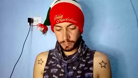 gladiador3017 online show from December 18, 2:40 am