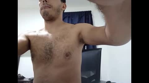 Snapshot of glantu chatting on October 27, 3:31 am Glata online show from October 27, 3:31 am