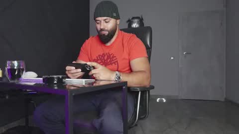 Snapshot of glennmasters chatting on October 7, 1:43 am Matthew .. for short call me Matt online show from October 7, 1:43 am