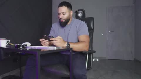 Snapshot of glennmasters chatting on October 6, 1:32 am Matthew .. for short call me Matt online show from October 6, 1:32 am