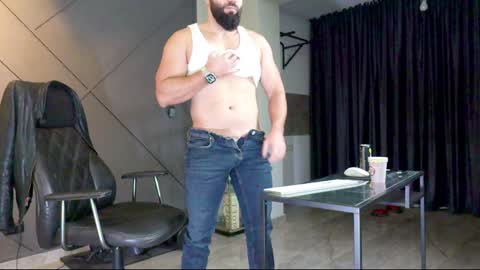 Snapshot of glennmasters chatting on January 6, 4:04 am Matthew .. for short call me Matt online show from January 6, 4:04 am