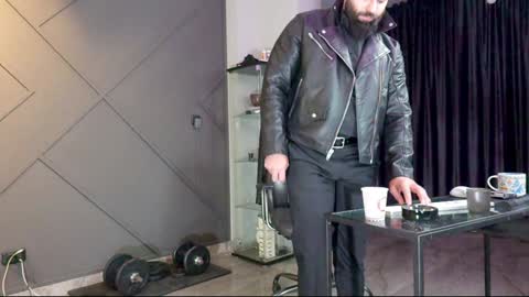 Snapshot of glennmasters chatting on December 29, 9:30 pm Matthew .. for short call me Matt online show from December 29, 9:30 pm