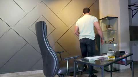 Snapshot of glennmasters chatting on February 26, 2:37 am Matthew .. for short call me Matt online show from February 26, 2:37 am