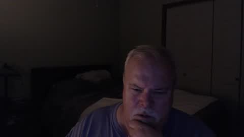 gmctruckguy online show from December 12, 11:36 pm