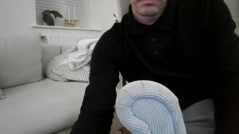 Gnusmas4you online show from December 17, 7:42 pm