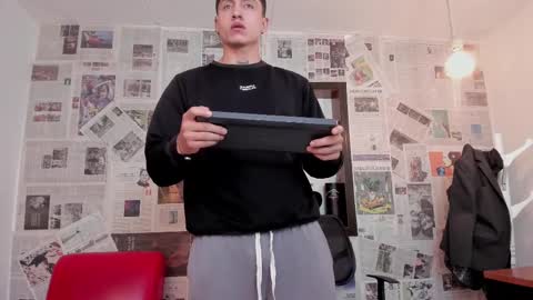 steven online show from February 16, 11:38 am