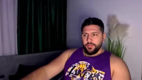 gold_alpha_boy online show from January 17, 11:17 pm