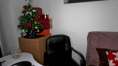 gold_alpha_boy online show from December 3, 11:27 am