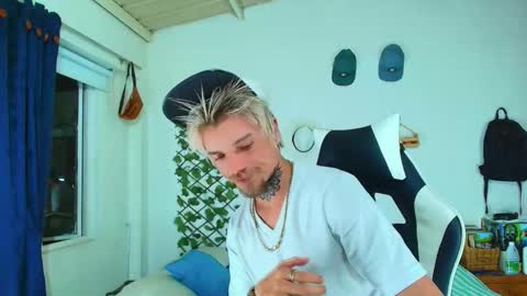 Goldy Loyal93 online show from February 13, 11:54 pm