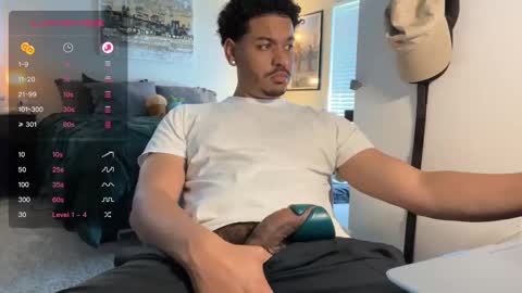 Snapshot of goodjob_jay chatting on September 18, 7:49 pm Goodjob Jay online show from September 18, 7:49 pm