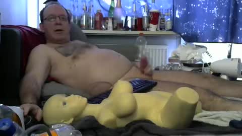 Snapshot of goofylicious_91 chatting on January 26, 11:50 am Peter online show from January 26, 11:50 am