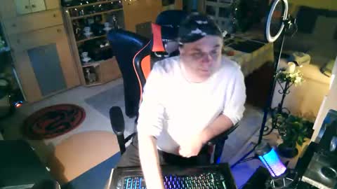 google5001 online show from December 23, 9:07 am