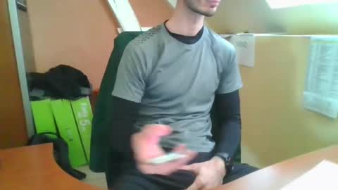 Snapshot of grandbi chatting on January 6, 1:08 pm grandbi online show from January 6, 1:08 pm