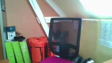 Snapshot of grandbi chatting on December 2, 1:11 pm grandbi online show from December 2, 1:11 pm