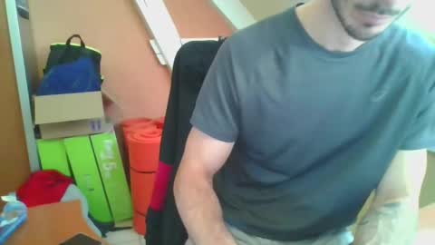 Snapshot of grandbi chatting on February 18, 2:27 pm grandbi online show from February 18, 2:27 pm