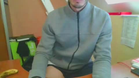 Snapshot of grandbi chatting on January 9, 1:02 pm grandbi online show from January 9, 1:02 pm