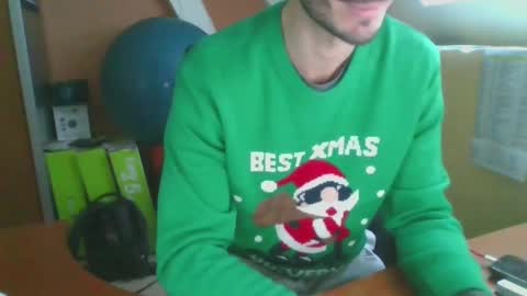 Snapshot of grandbi chatting on December 23, 10:21 am grandbi online show from December 23, 10:21 am