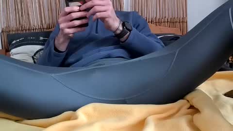 Snapshot of grandbi chatting on January 28, 1:59 pm grandbi online show from January 28, 1:59 pm