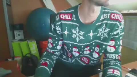 Snapshot of grandbi chatting on December 17, 1:27 pm grandbi online show from December 17, 1:27 pm