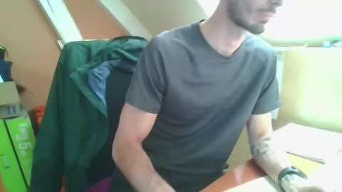 Snapshot of grandbi chatting on March 3, 3:24 pm grandbi online show from March 3, 3:24 pm