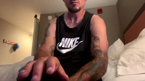 greatwhiteviper online show from September 10, 7:07 am