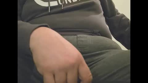 greekprince77 online show from June 2, 11:22 am