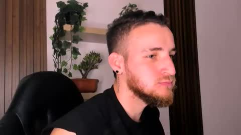 Juan online show from November 25, 3:19 am