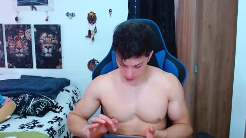 griego01 online show from February 17, 7:10 pm