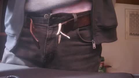 Snapshot of grimbergen123 chatting on October 27, 9:50 pm Grim online show from October 27, 9:50 pm