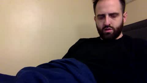 Snapshot of grobs123 chatting on December 23, 5:06 am grobs123 online show from December 23, 5:06 am