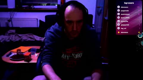 I can be everything you want online show from December 12, 1:53 am