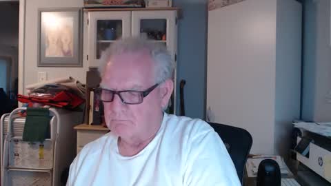 Horny Daddy online show from June 6, 11:38 am